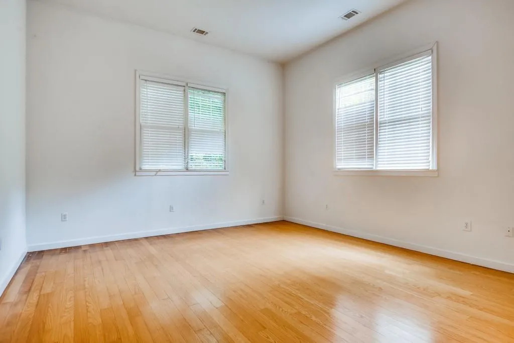 1050 Edgewater Drive, Sandy Springs, Georgia 30328, 5 Bedrooms Bedrooms, ,4 BathroomsBathrooms,Residential,Sold,1050 Edgewater Drive,6725674