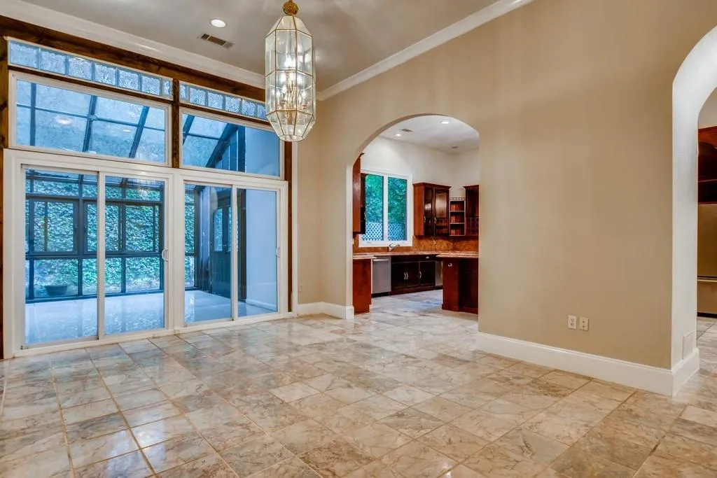 1050 Edgewater Drive, Sandy Springs, Georgia 30328, 5 Bedrooms Bedrooms, ,4 BathroomsBathrooms,Residential,Sold,1050 Edgewater Drive,6725674