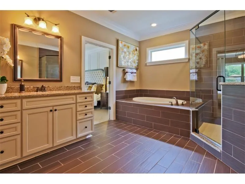 105 Austin Drive, Sandy Springs, Georgia 30328, 5 Bedrooms Bedrooms, ,4 BathroomsBathrooms,Residential,Sold,105 Austin Drive,5645032
