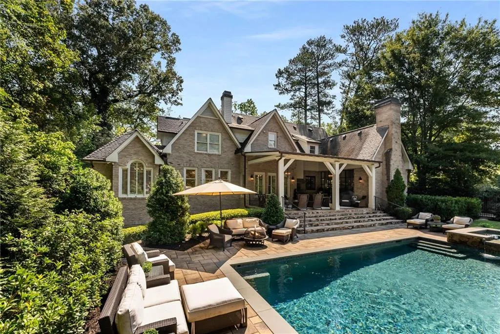 4706 Powers Ferry Road, Atlanta, Georgia 30327, 5 Bedrooms Bedrooms, ,5 BathroomsBathrooms,Residential,Sold,4706 Powers Ferry Road,7449452