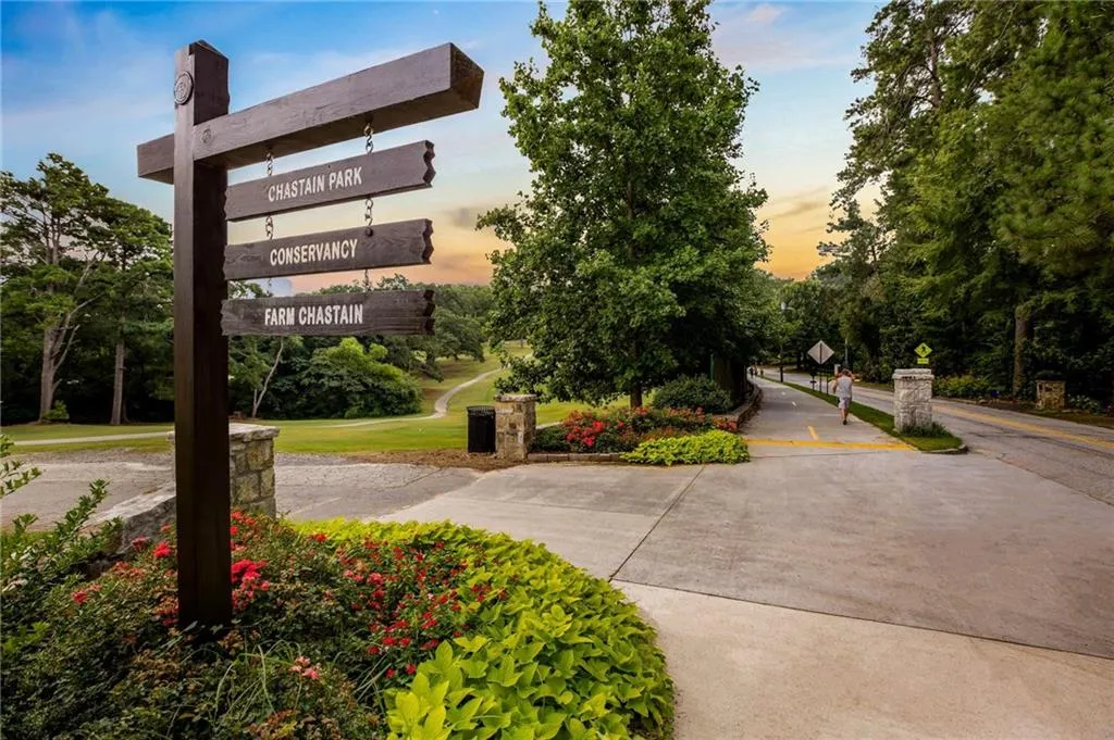 4706 Powers Ferry Road, Atlanta, Georgia 30327, 5 Bedrooms Bedrooms, ,5 BathroomsBathrooms,Residential,Sold,4706 Powers Ferry Road,7449452