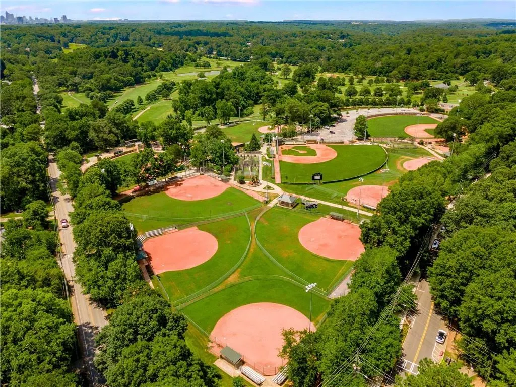 4706 Powers Ferry Road, Atlanta, Georgia 30327, 5 Bedrooms Bedrooms, ,5 BathroomsBathrooms,Residential,Sold,4706 Powers Ferry Road,7449452