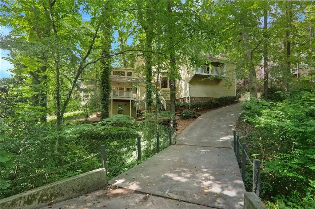 1255 Old Woodbine Road, Atlanta, Georgia 30319, 4 Bedrooms Bedrooms, ,2 BathroomsBathrooms,Residential,For Sale,1255 Old Woodbine Road,7621792