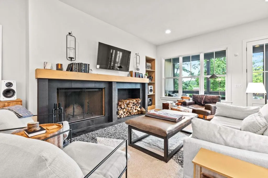 60 inch wood/gas fireplace