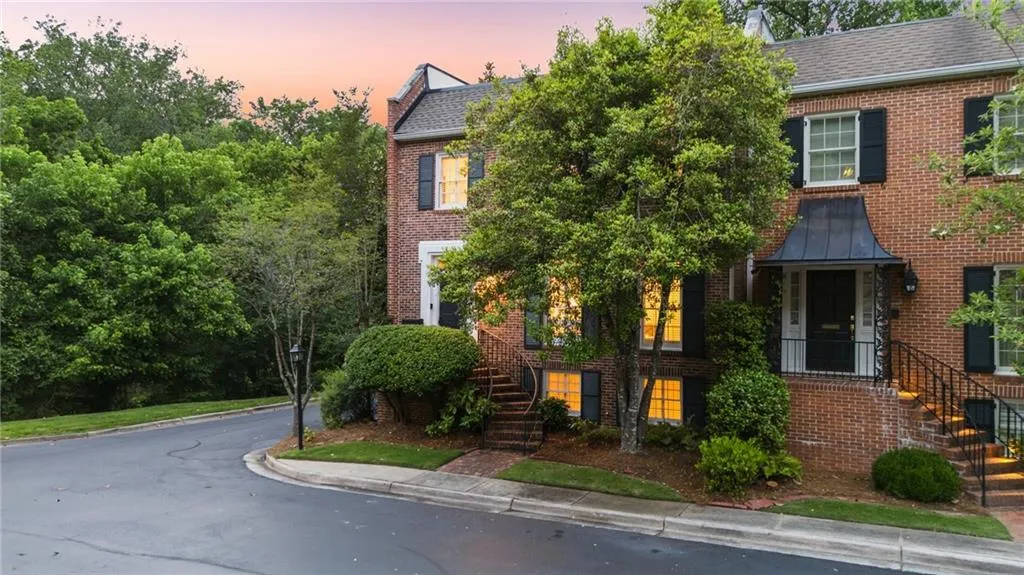 3532 Paces Place Nw, Atlanta, Georgia 30327, 4 Bedrooms Bedrooms, ,3 BathroomsBathrooms,Residential,For Sale,3532 Paces Place Nw,7670857 3532 Paces Place Nw, Atlanta, Georgia 30327, 4 Bedrooms Bedrooms, ,3 BathroomsBathrooms,Residential,For Sale,3532 Paces Place Nw,7670857