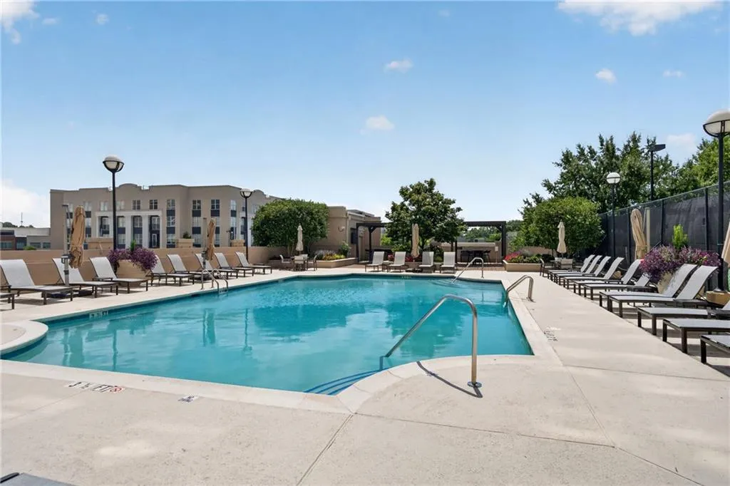 325 E Paces Ferry Road Ne Unit 1702, Atlanta, Georgia 30305, 2 Bedrooms Bedrooms, 0 ,2 BathroomsBathrooms,Residential,For Sale,325 E Paces Ferry Road Ne Unit 1702,7823994