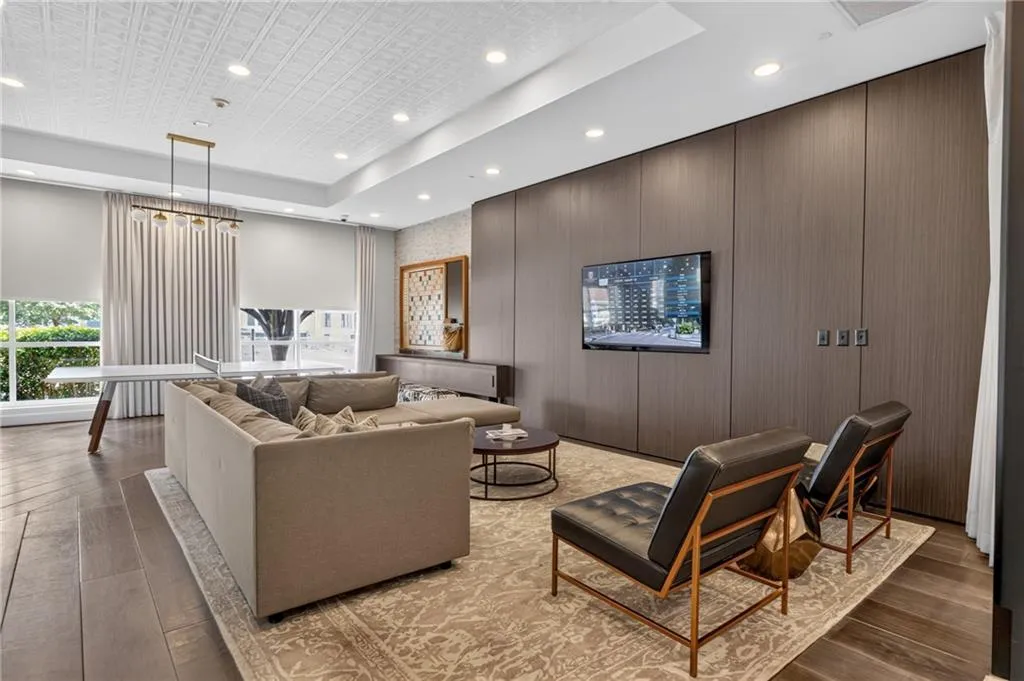 325 E Paces Ferry Road Ne Unit 1702, Atlanta, Georgia 30305, 2 Bedrooms Bedrooms, 0 ,2 BathroomsBathrooms,Residential,For Sale,325 E Paces Ferry Road Ne Unit 1702,7823994