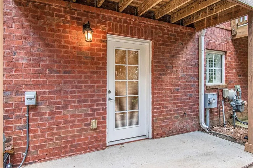 1140 Glenridge Place, Sandy Springs, Georgia 30342, 1 Bedroom Bedrooms, ,1 BathroomBathrooms,Residential,Sold,1140 Glenridge Place,6939497