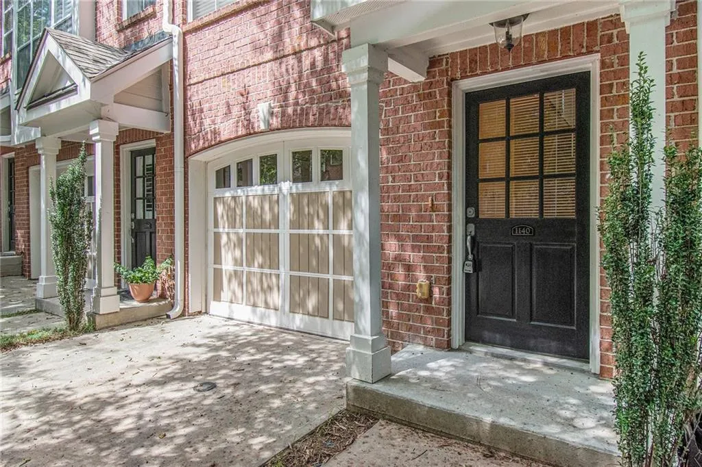 1140 Glenridge Place, Sandy Springs, Georgia 30342, 1 Bedroom Bedrooms, ,1 BathroomBathrooms,Residential,Sold,1140 Glenridge Place,6939497