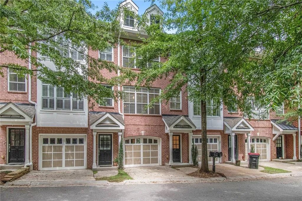 1140 Glenridge Place, Sandy Springs, Georgia 30342, 1 Bedroom Bedrooms, ,1 BathroomBathrooms,Residential,Sold,1140 Glenridge Place,6939497