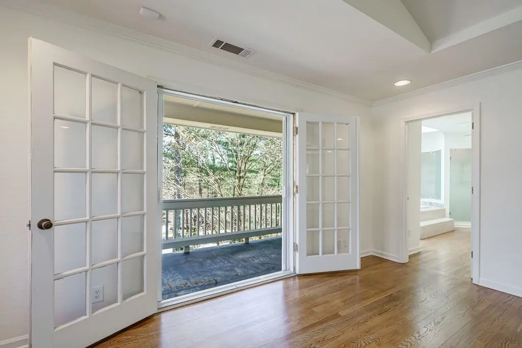8015 Innsbruck Drive, Sandy Springs, Georgia 30350, 5 Bedrooms Bedrooms, ,4 BathroomsBathrooms,Residential,Sold,8015 Innsbruck Drive,7020466