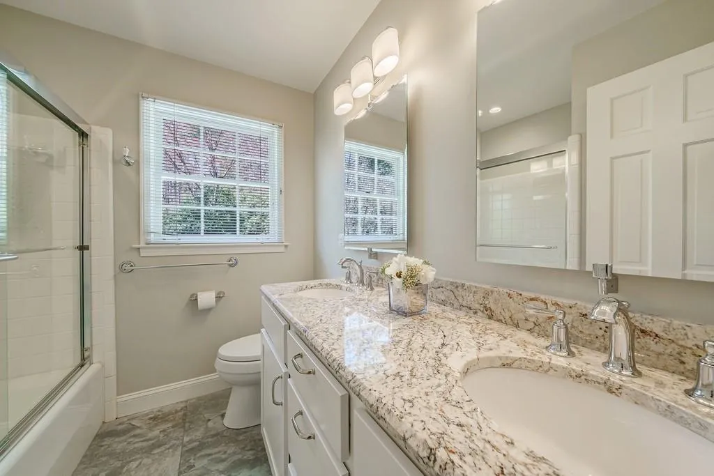 8015 Innsbruck Drive, Sandy Springs, Georgia 30350, 5 Bedrooms Bedrooms, ,4 BathroomsBathrooms,Residential,Sold,8015 Innsbruck Drive,7020466