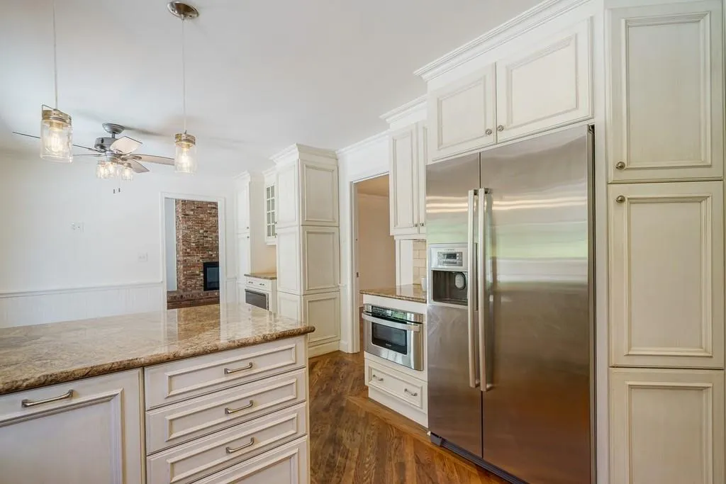 8015 Innsbruck Drive, Sandy Springs, Georgia 30350, 5 Bedrooms Bedrooms, ,4 BathroomsBathrooms,Residential,Sold,8015 Innsbruck Drive,7020466