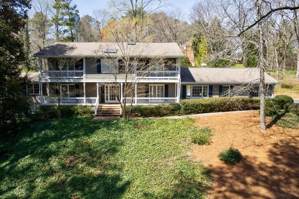 8015 Innsbruck Drive, Sandy Springs, Georgia 30350, 5 Bedrooms Bedrooms, ,4 BathroomsBathrooms,Residential,Sold,8015 Innsbruck Drive,7020466