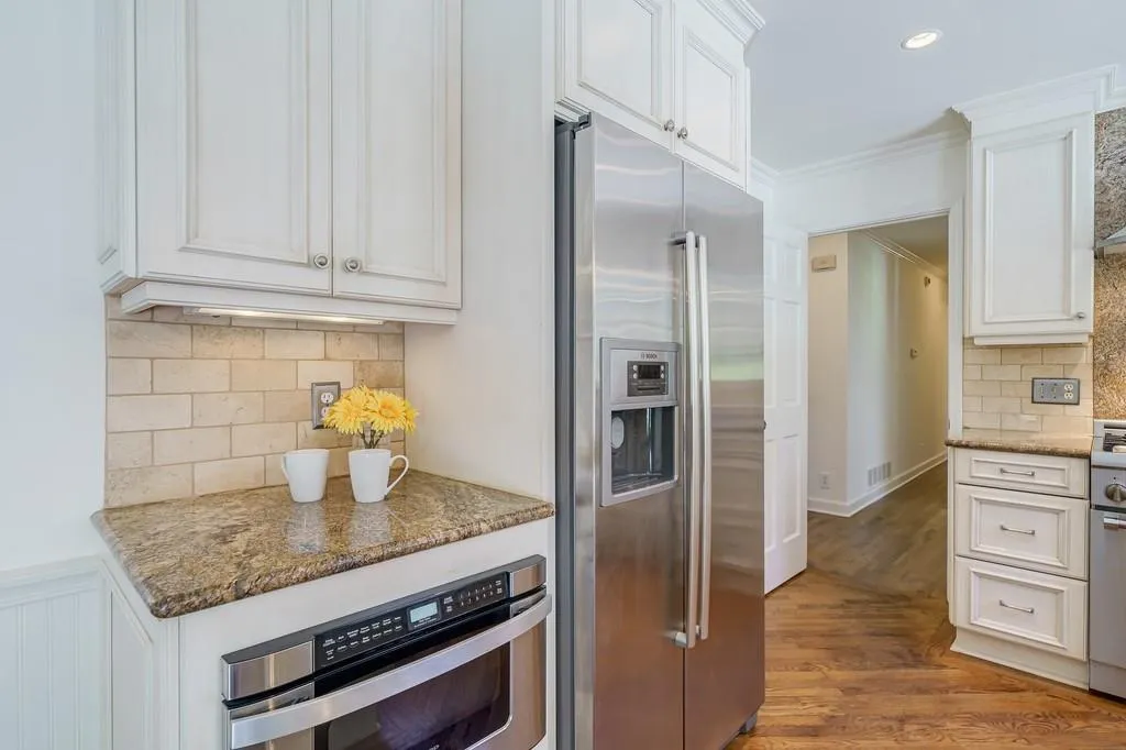 8015 Innsbruck Drive, Sandy Springs, Georgia 30350, 5 Bedrooms Bedrooms, ,4 BathroomsBathrooms,Residential,Sold,8015 Innsbruck Drive,7020466