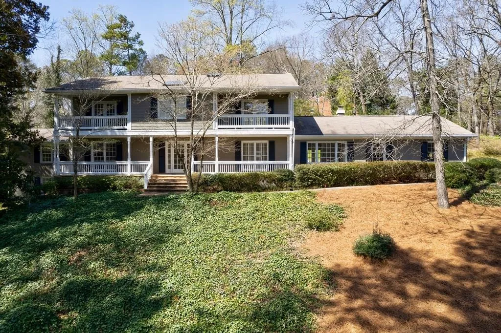 8015 Innsbruck Drive, Sandy Springs, Georgia 30350, 5 Bedrooms Bedrooms, ,4 BathroomsBathrooms,Residential,Sold,8015 Innsbruck Drive,7020466