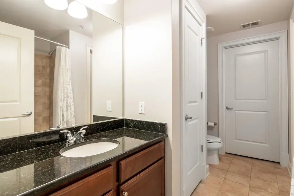 200 River Vista Drive Unit 106, Atlanta, Georgia 30339, 2 Bedrooms Bedrooms, ,2 BathroomsBathrooms,Residential,Sold,200 River Vista Drive Unit 106,6068811