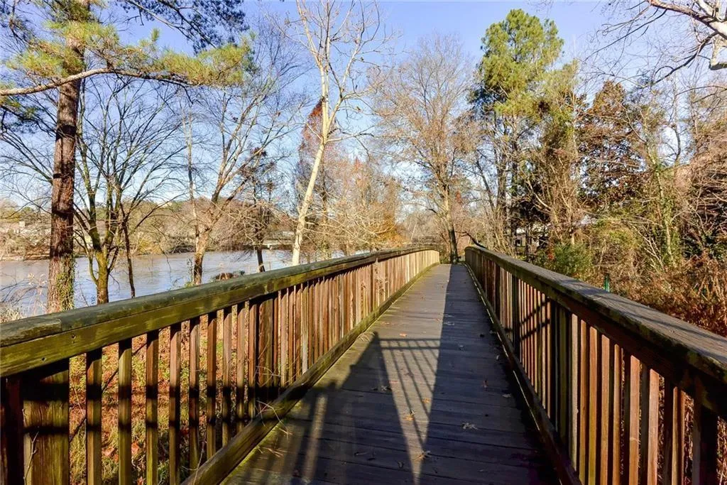 200 River Vista Drive Unit 106, Atlanta, Georgia 30339, 2 Bedrooms Bedrooms, ,2 BathroomsBathrooms,Residential,Sold,200 River Vista Drive Unit 106,6068811