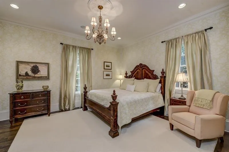 5290 London Drive, Sandy Springs, Georgia 30327, 7 Bedrooms Bedrooms, ,6 BathroomsBathrooms,Residential,Sold,5290 London Drive,6050341