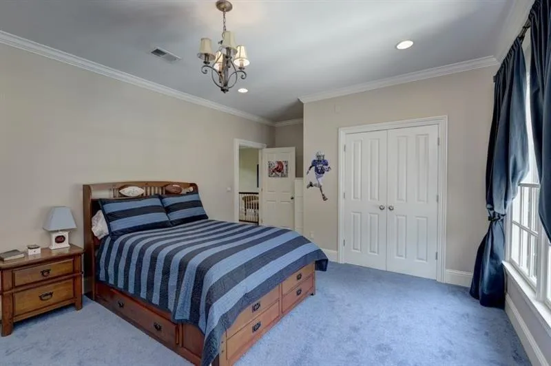 5290 London Drive, Sandy Springs, Georgia 30327, 7 Bedrooms Bedrooms, ,6 BathroomsBathrooms,Residential,Sold,5290 London Drive,6050341