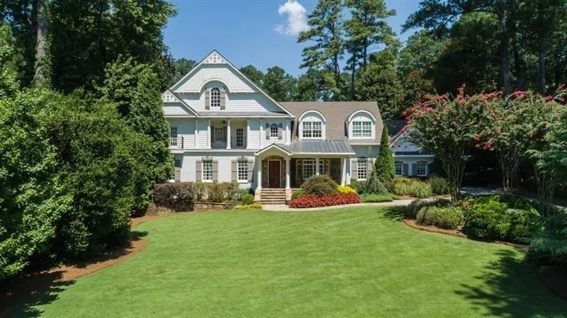 5290 London Drive, Sandy Springs, Georgia 30327, 7 Bedrooms Bedrooms, ,6 BathroomsBathrooms,Residential,Sold,5290 London Drive,6050341
