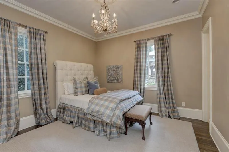 5290 London Drive, Sandy Springs, Georgia 30327, 7 Bedrooms Bedrooms, ,6 BathroomsBathrooms,Residential,Sold,5290 London Drive,6050341