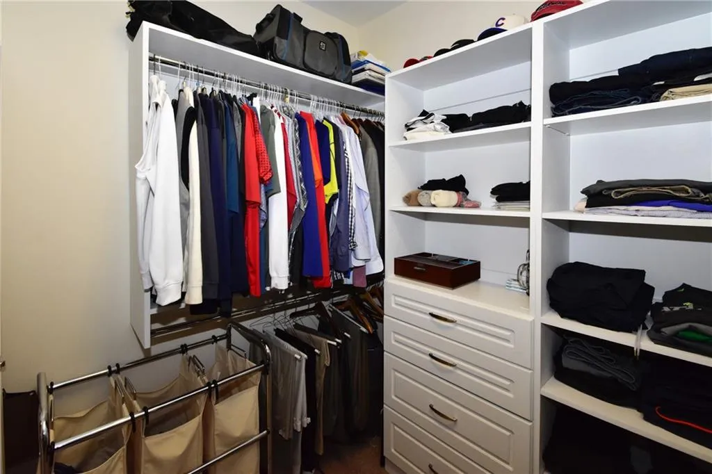 308 Alderwood Lane, Atlanta, Georgia 30328, 3 Bedrooms Bedrooms, ,3 BathroomsBathrooms,Residential,Sold,308 Alderwood Lane,5815952