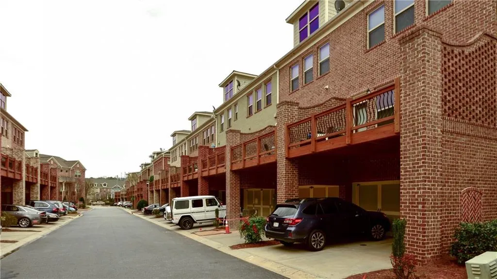 308 Alderwood Lane, Atlanta, Georgia 30328, 3 Bedrooms Bedrooms, ,3 BathroomsBathrooms,Residential,Sold,308 Alderwood Lane,5815952