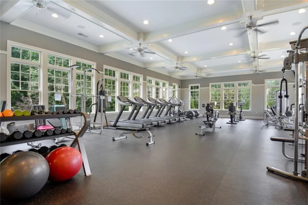200 River Vista Drive Unit 718, Atlanta, Georgia 30339, 2 Bedrooms Bedrooms, ,2 BathroomsBathrooms,Residential,Sold,200 River Vista Drive Unit 718,6734871