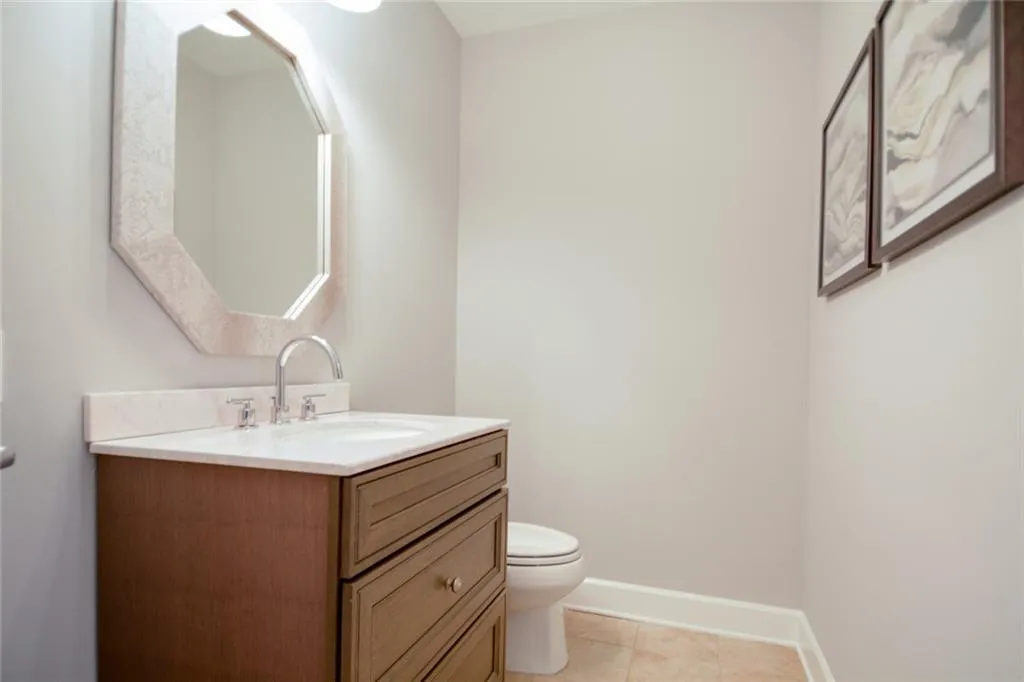 200 River Vista Drive Unit 718, Atlanta, Georgia 30339, 2 Bedrooms Bedrooms, ,2 BathroomsBathrooms,Residential,Sold,200 River Vista Drive Unit 718,6734871
