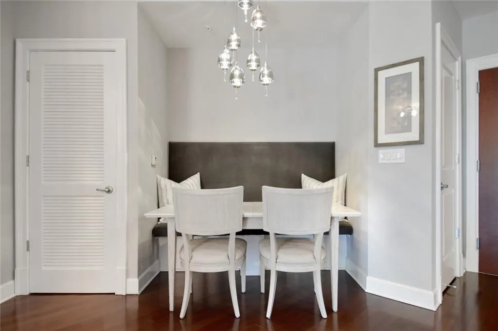 200 River Vista Drive Unit 718, Atlanta, Georgia 30339, 2 Bedrooms Bedrooms, ,2 BathroomsBathrooms,Residential,Sold,200 River Vista Drive Unit 718,6734871