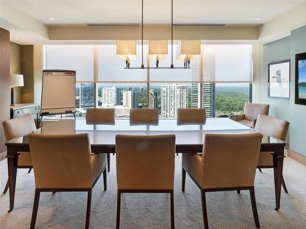 3630 Peachtree Road Ne Unit 2305, Atlanta, Georgia 30326, 2 Bedrooms Bedrooms, ,2 BathroomsBathrooms,Residential,For Sale,3630 Peachtree Road Ne Unit 2305,7627122