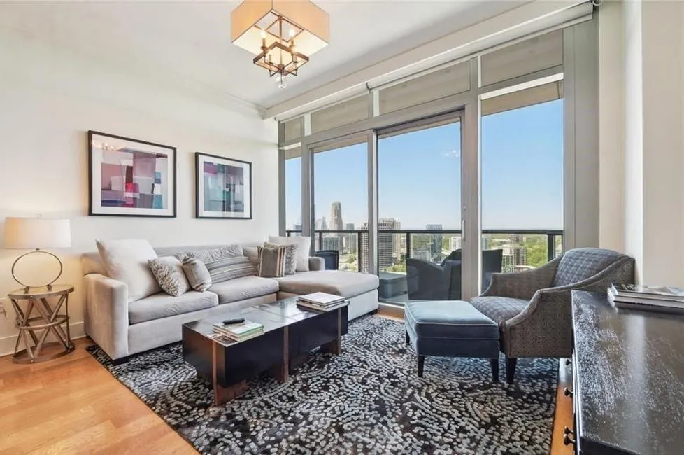 3630 Peachtree Road Ne Unit 2305, Atlanta, Georgia 30326, 2 Bedrooms Bedrooms, ,2 BathroomsBathrooms,Residential,For Sale,3630 Peachtree Road Ne Unit 2305,7627122
