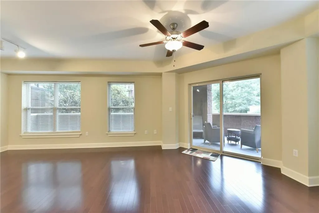 200 River Vista Drive Unit 306, Atlanta, Georgia 30339, 2 Bedrooms Bedrooms, ,2 BathroomsBathrooms,Residential,Sold,200 River Vista Drive Unit 306,5876743