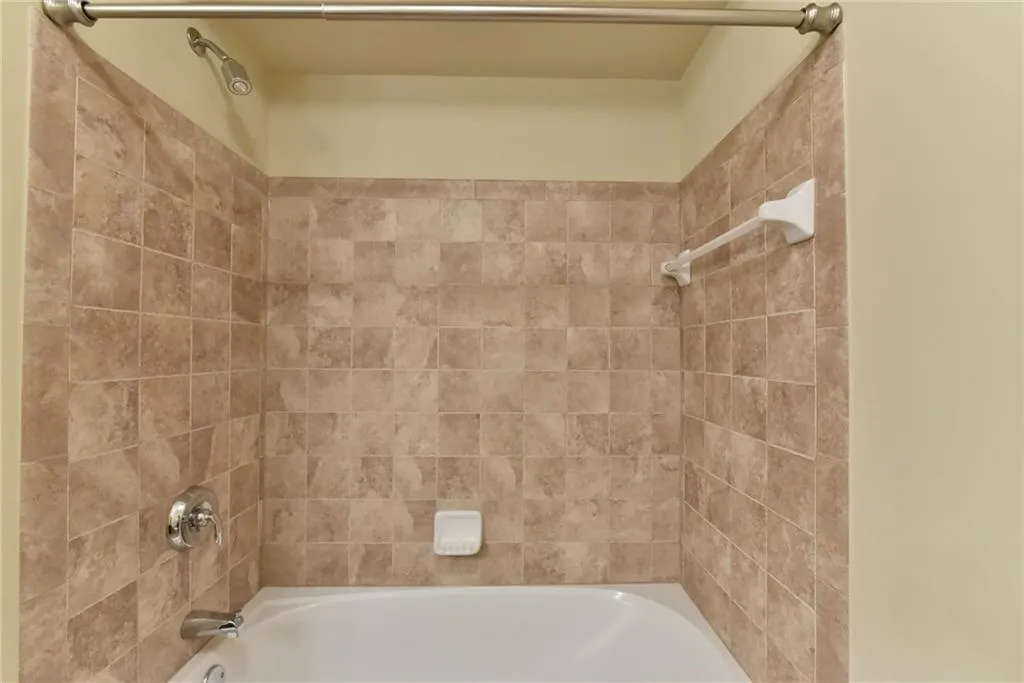 200 River Vista Drive Unit 306, Atlanta, Georgia 30339, 2 Bedrooms Bedrooms, ,2 BathroomsBathrooms,Residential,Sold,200 River Vista Drive Unit 306,5876743