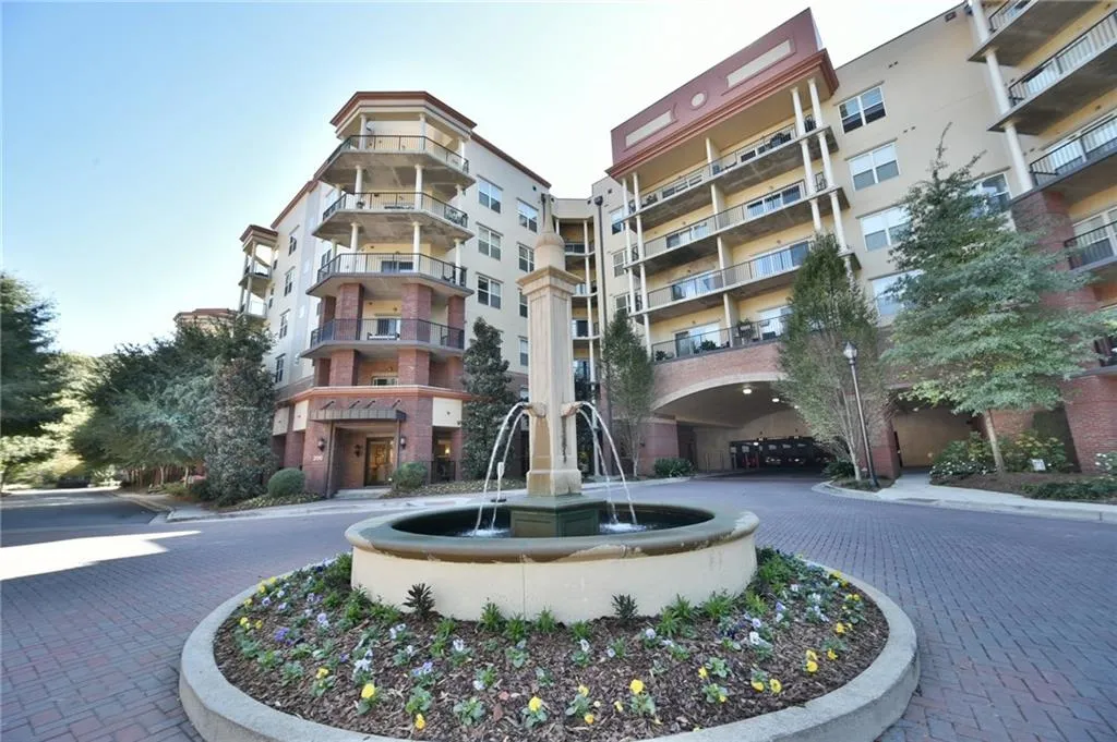 200 River Vista Drive Unit 306, Atlanta, Georgia 30339, 2 Bedrooms Bedrooms, ,2 BathroomsBathrooms,Residential,Sold,200 River Vista Drive Unit 306,5876743