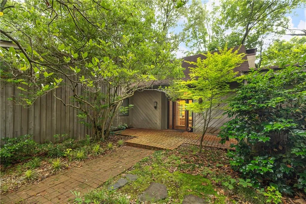 5680 Whitner Drive, Atlanta, Georgia 30327, ,Land,For Sale,5680 Whitner Drive,7646926