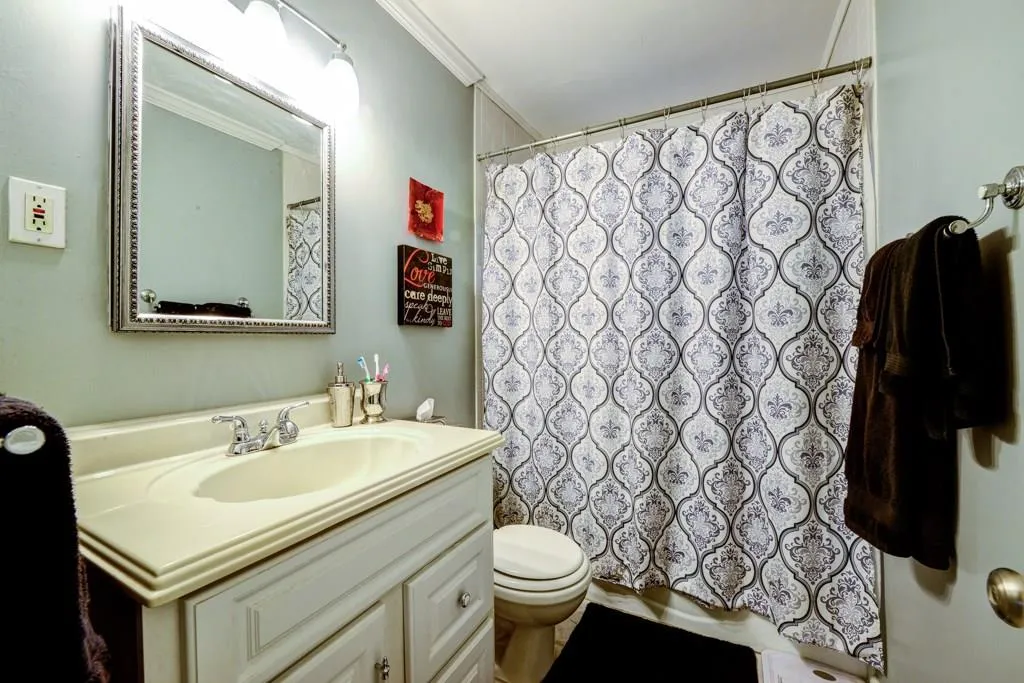 315 Hilderbrand Drive Unit A2, Sandy Springs, Georgia 30328, 2 Bedrooms Bedrooms, ,1 BathroomBathrooms,Residential,Sold,315 Hilderbrand Drive Unit A2,5707024