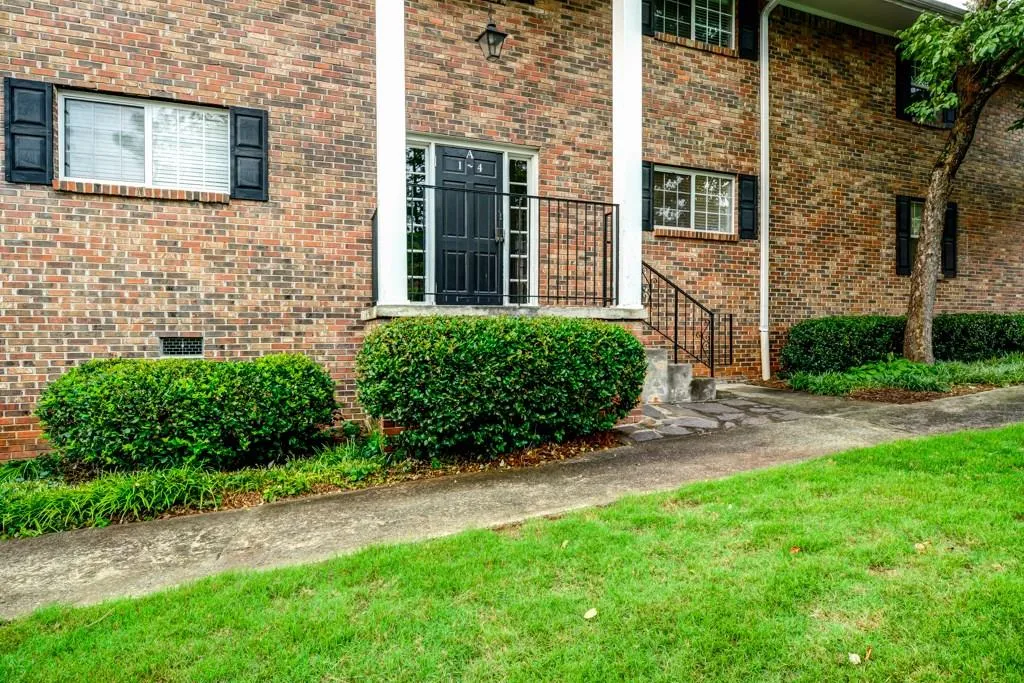 315 Hilderbrand Drive Unit A2, Sandy Springs, Georgia 30328, 2 Bedrooms Bedrooms, ,1 BathroomBathrooms,Residential,Sold,315 Hilderbrand Drive Unit A2,5707024