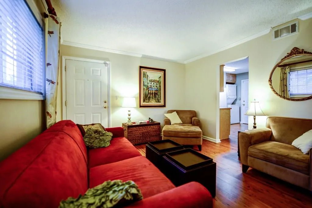 315 Hilderbrand Drive Unit A2, Sandy Springs, Georgia 30328, 2 Bedrooms Bedrooms, ,1 BathroomBathrooms,Residential,Sold,315 Hilderbrand Drive Unit A2,5707024