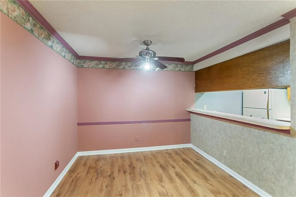 406 Barrington Hills Drive, Sandy Springs, Georgia 30350, 2 Bedrooms Bedrooms, ,2 BathroomsBathrooms,Residential,Sold,406 Barrington Hills Drive,6645327