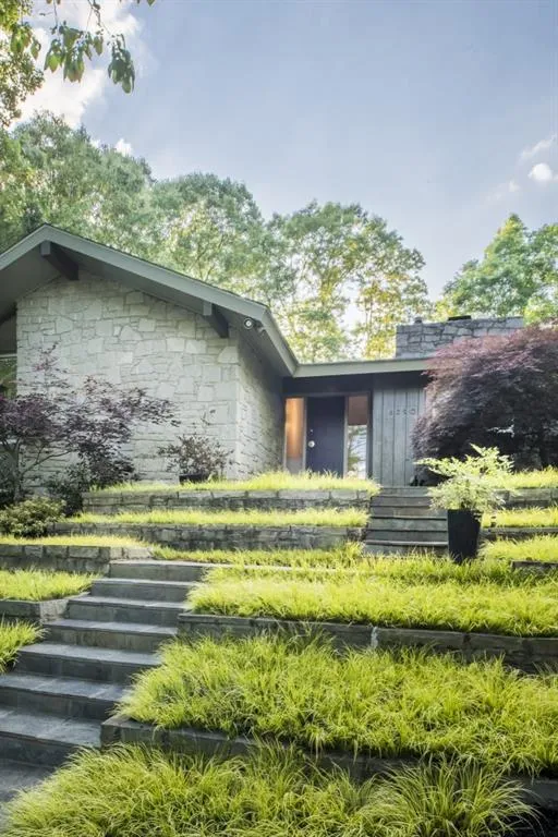 6390 Colewood Court, Atlanta, Georgia 30328, 5 Bedrooms Bedrooms, ,3 BathroomsBathrooms,Residential,Sold,6390 Colewood Court,6011949
