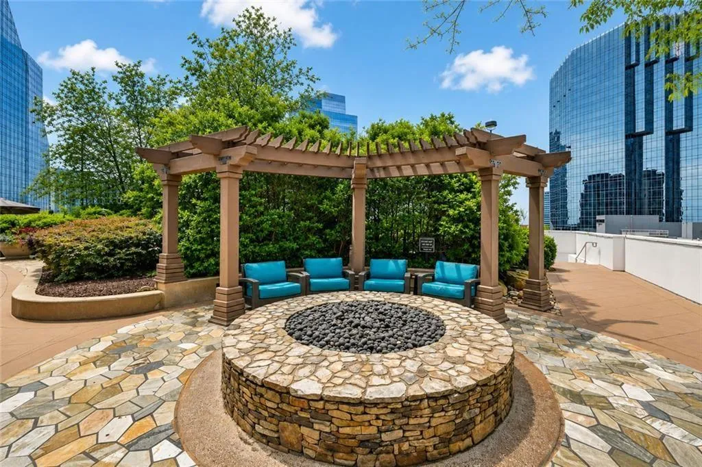 3324 Peachtree Road Ne Unit 1616, Atlanta, Georgia 30326, 1 Bedroom Bedrooms, 0 ,1 BathroomBathrooms,Residential,For Sale,3324 Peachtree Road Ne Unit 1616,7812391