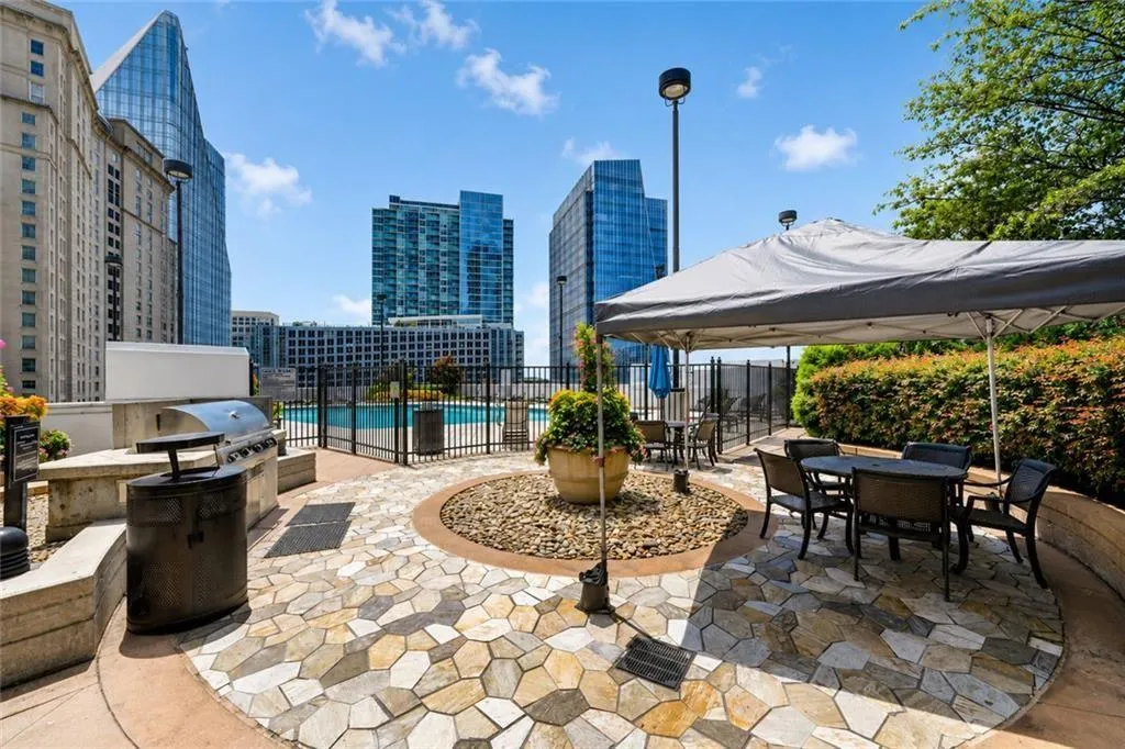 3324 Peachtree Road Ne Unit 1616, Atlanta, Georgia 30326, 1 Bedroom Bedrooms, 0 ,1 BathroomBathrooms,Residential,For Sale,3324 Peachtree Road Ne Unit 1616,7812391