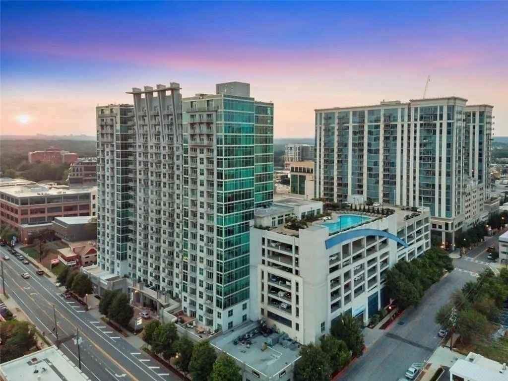 250 Pharr Road Ne Unit 905, Atlanta, Georgia 30305, 2 Bedrooms Bedrooms, ,2 BathroomsBathrooms,Residential,Sold,250 Pharr Road Ne Unit 905,7557453