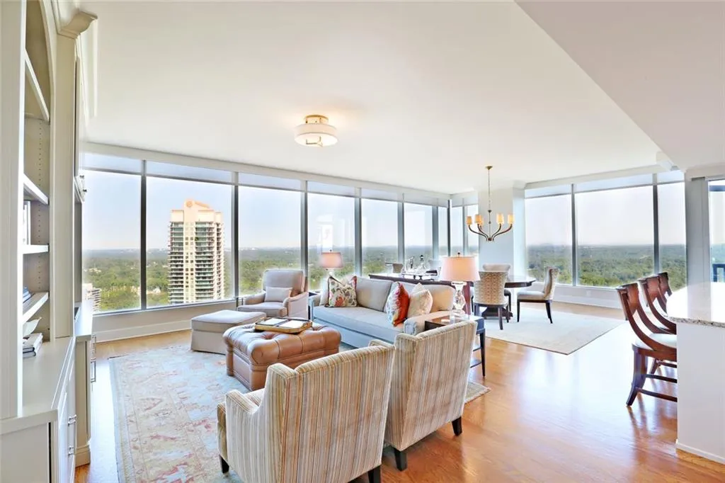 3630 Peachtree Road Ne Unit 3007, Atlanta, Georgia 30326, 3 Bedrooms Bedrooms, ,3 BathroomsBathrooms,Residential,Sold,3630 Peachtree Road Ne Unit 3007,5800851