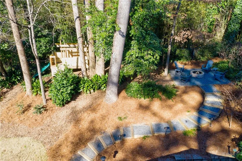472 Carolwood Lane, Atlanta, Georgia 30342, 3 Bedrooms Bedrooms, ,3 BathroomsBathrooms,Residential,Sold,472 Carolwood Lane,6827449