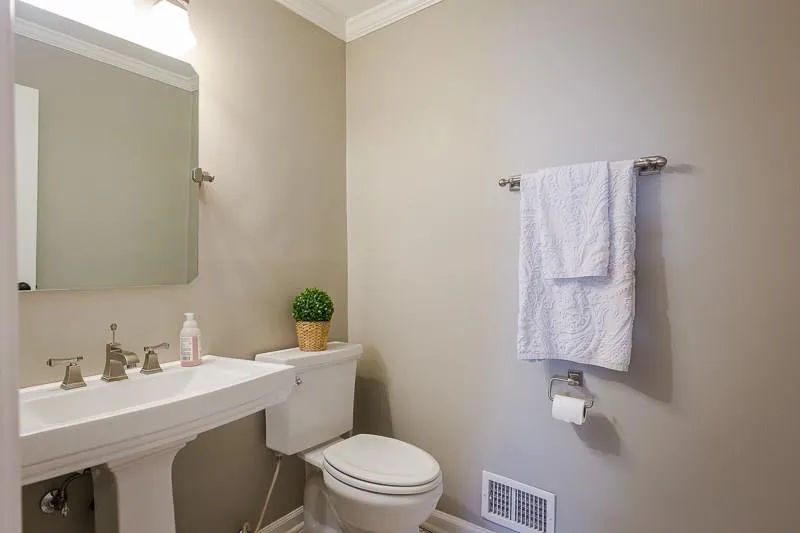 1155 Windsor Parkway, Atlanta, Georgia 30319, 5 Bedrooms Bedrooms, ,3 BathroomsBathrooms,Residential,Sold,1155 Windsor Parkway,6104663