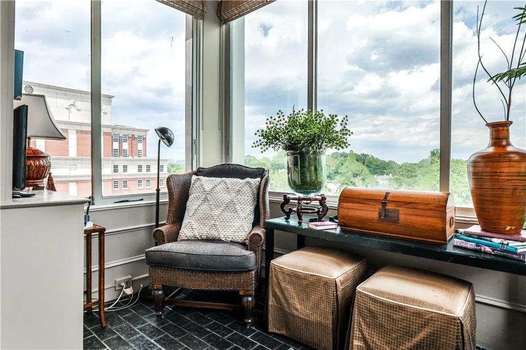 Sunroom / solarium with healthy amount of natural light