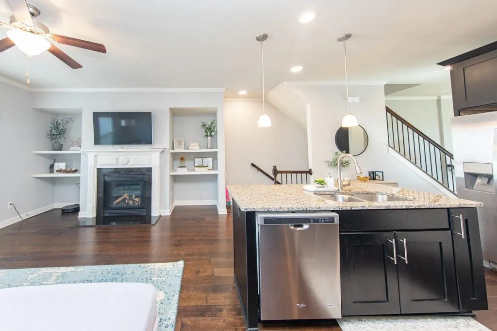 7548 Highlands Point, Atlanta, Georgia 30328, 3 Bedrooms Bedrooms, ,3 BathroomsBathrooms,Residential,Sold,7548 Highlands Point,6856680